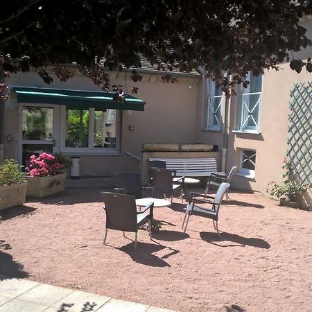 Tronget Hotel Du Commerce מראה חיצוני תמונה