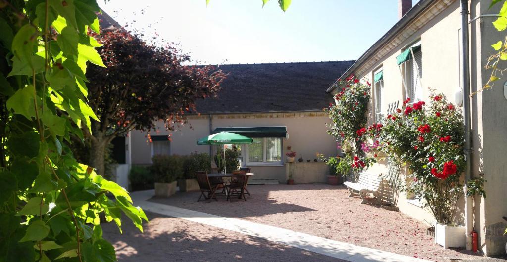 Tronget Hotel Du Commerce מראה חיצוני תמונה