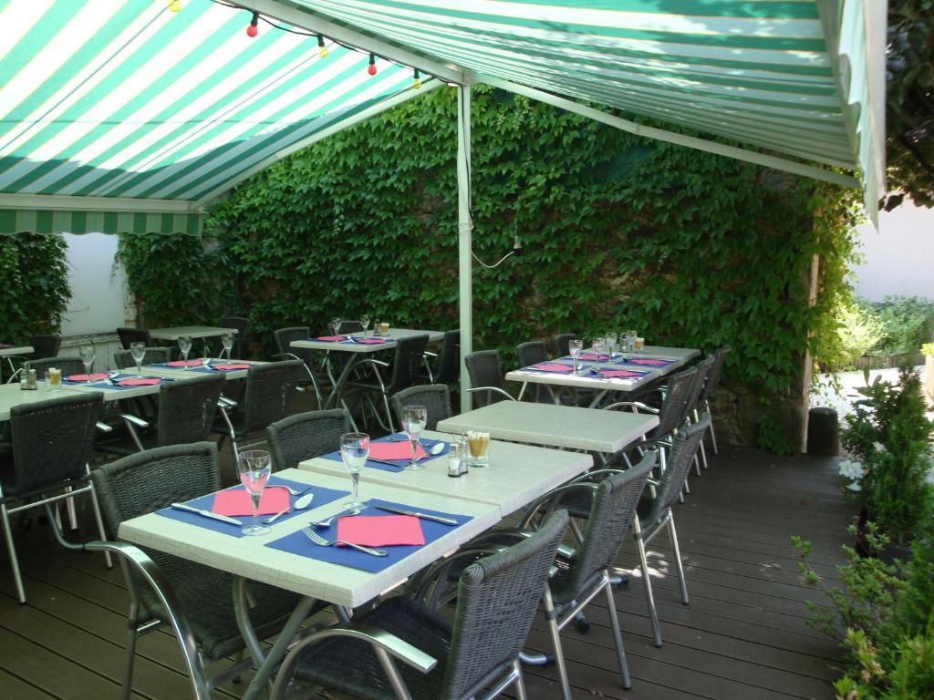 Tronget Hotel Du Commerce מראה חיצוני תמונה