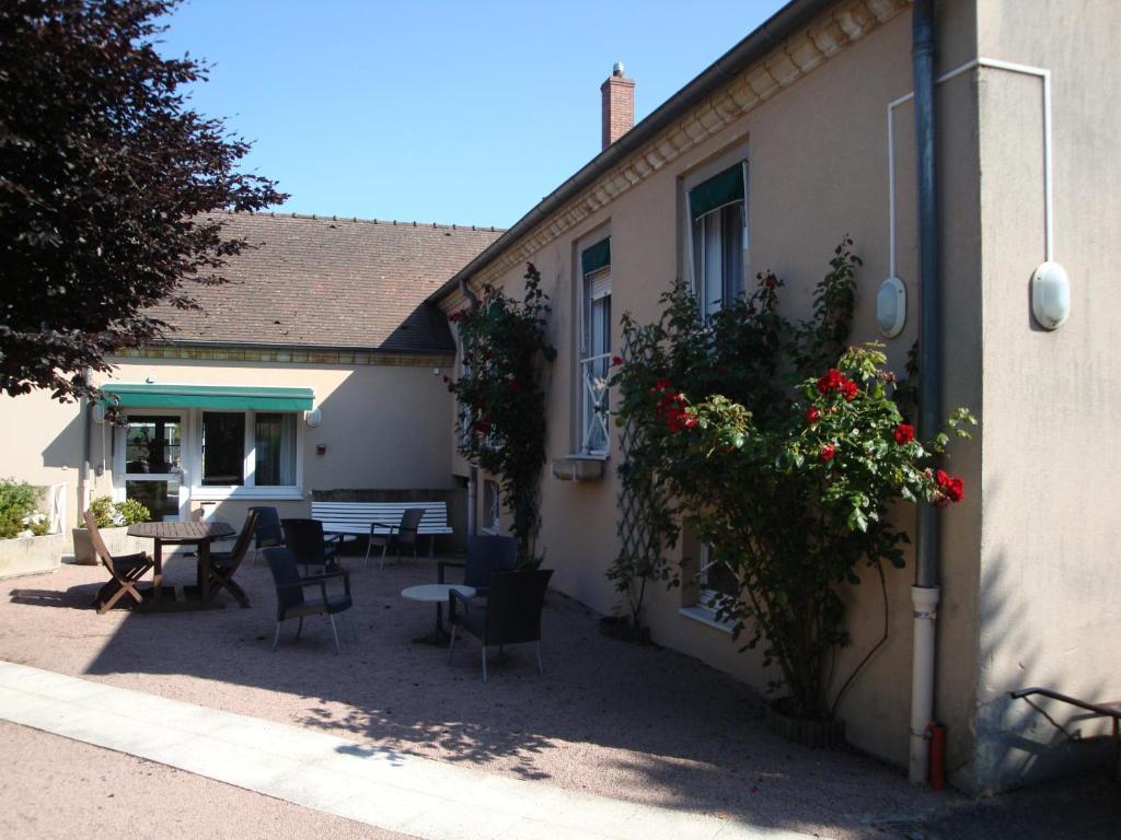 Tronget Hotel Du Commerce מראה חיצוני תמונה