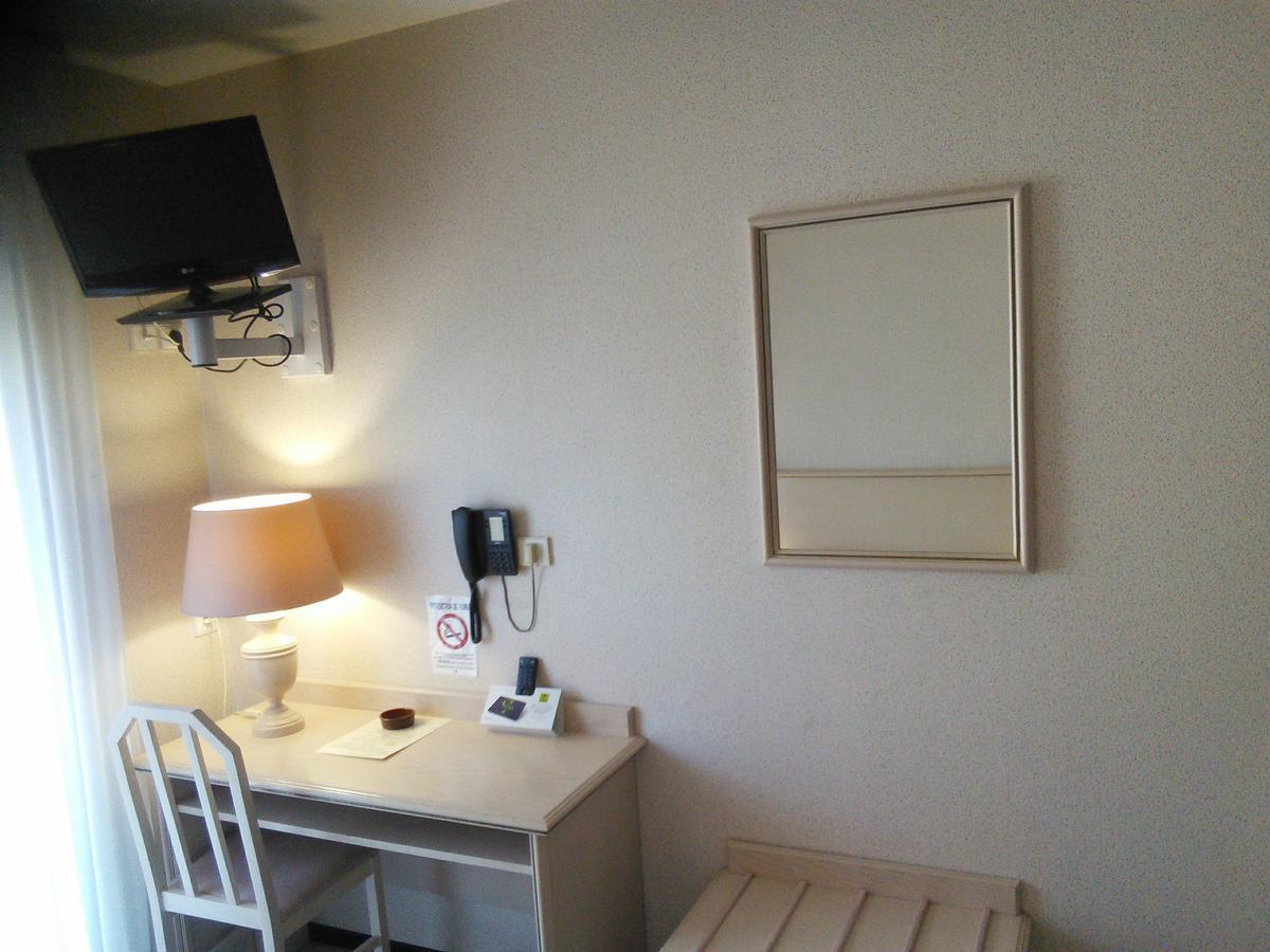 Tronget Hotel Du Commerce מראה חיצוני תמונה