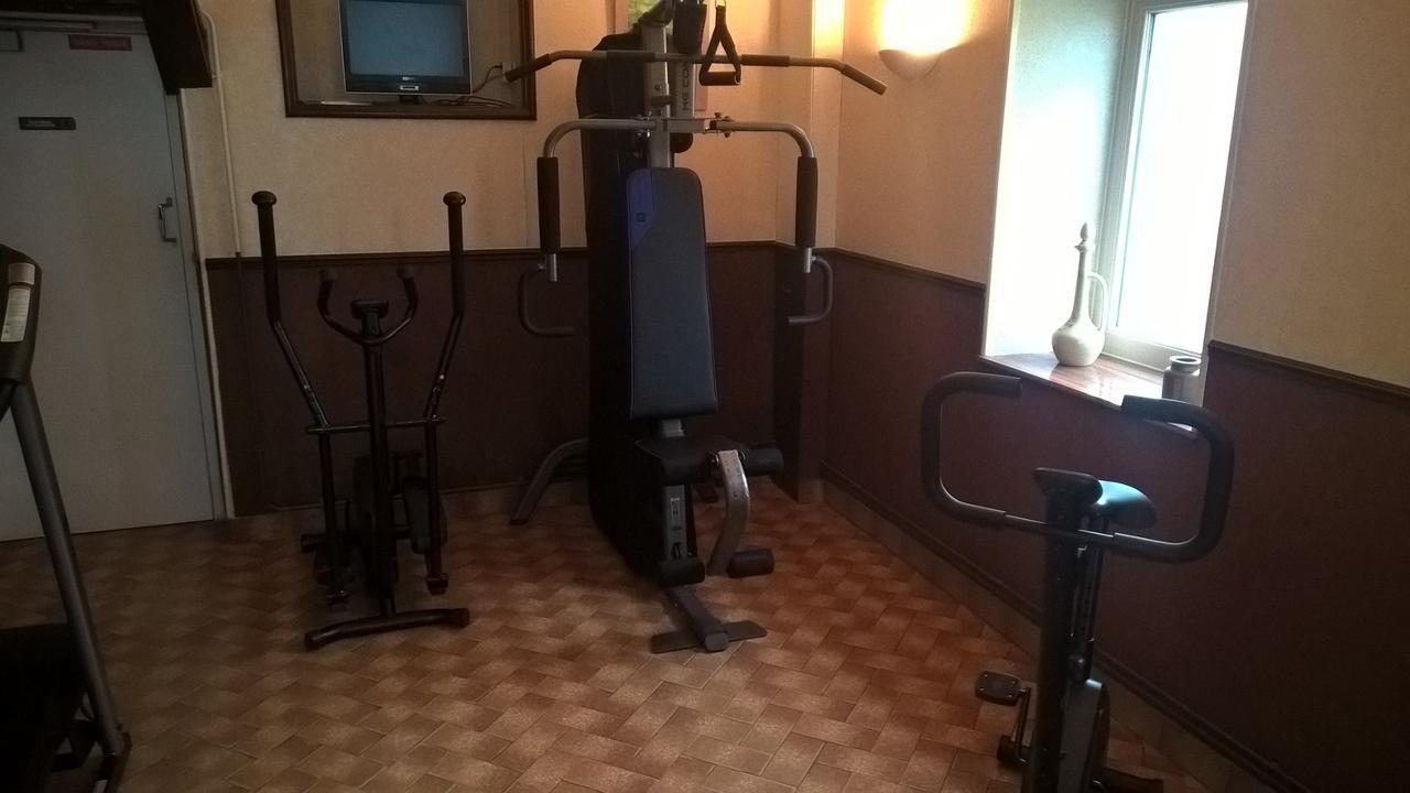 Tronget Hotel Du Commerce מראה חיצוני תמונה