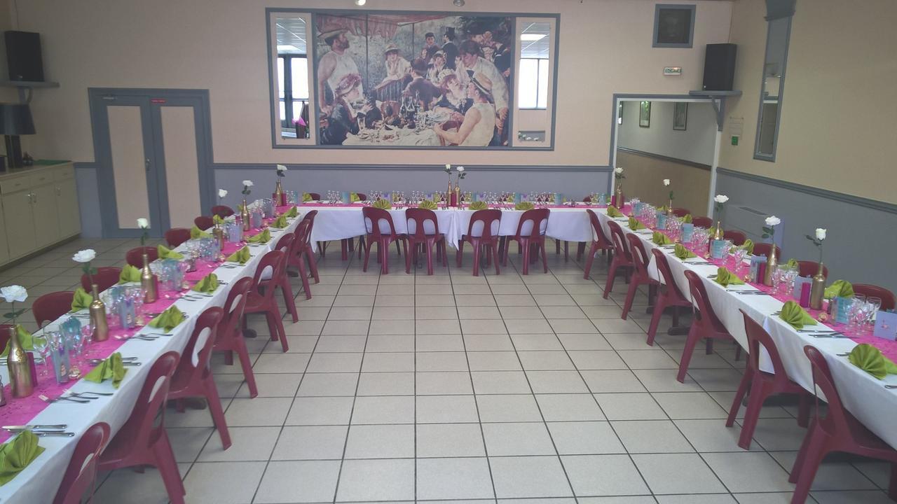 Tronget Hotel Du Commerce מראה חיצוני תמונה